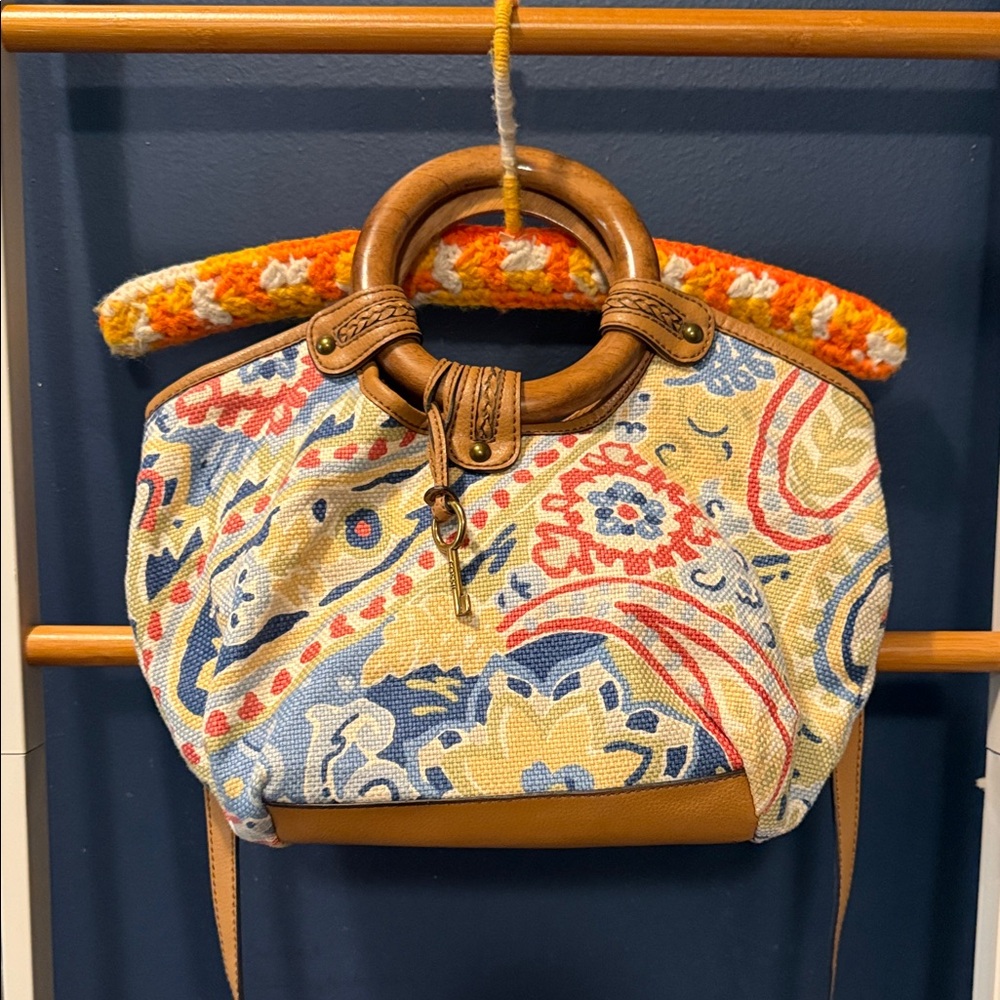 Fossil Blue and Yellow Patterned Shoulder Bag with Wooden Handles